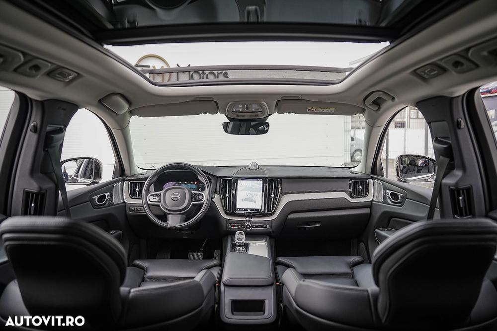 Volvo XC 60 Recharge T6 Twin Engine eAWD Inscription Expression - 3