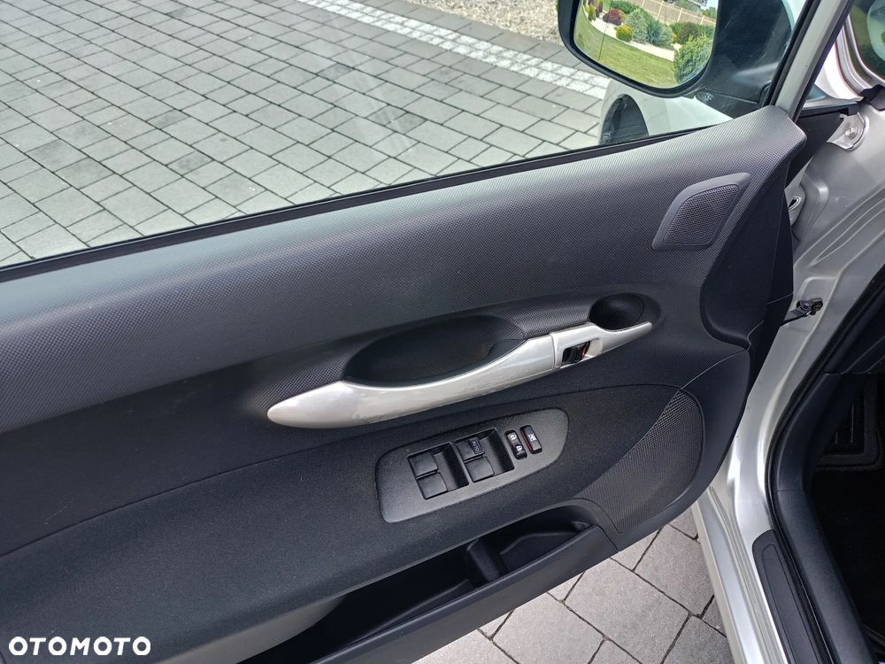 Toyota Auris 1.6 VVT-i Executive - 14