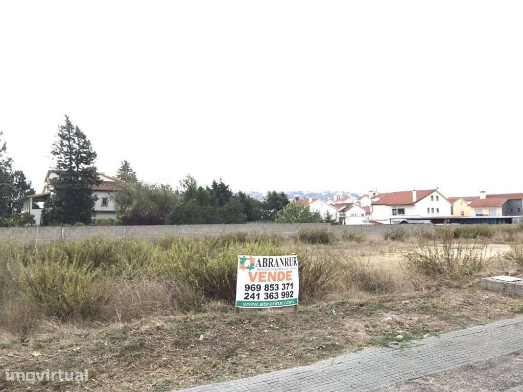 Lote de 451m2 para construção de moradia. - Grande imagem: 2/8