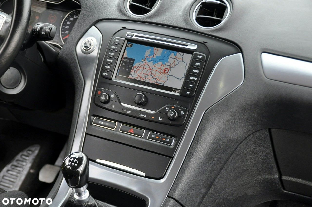 Ford Mondeo - 28