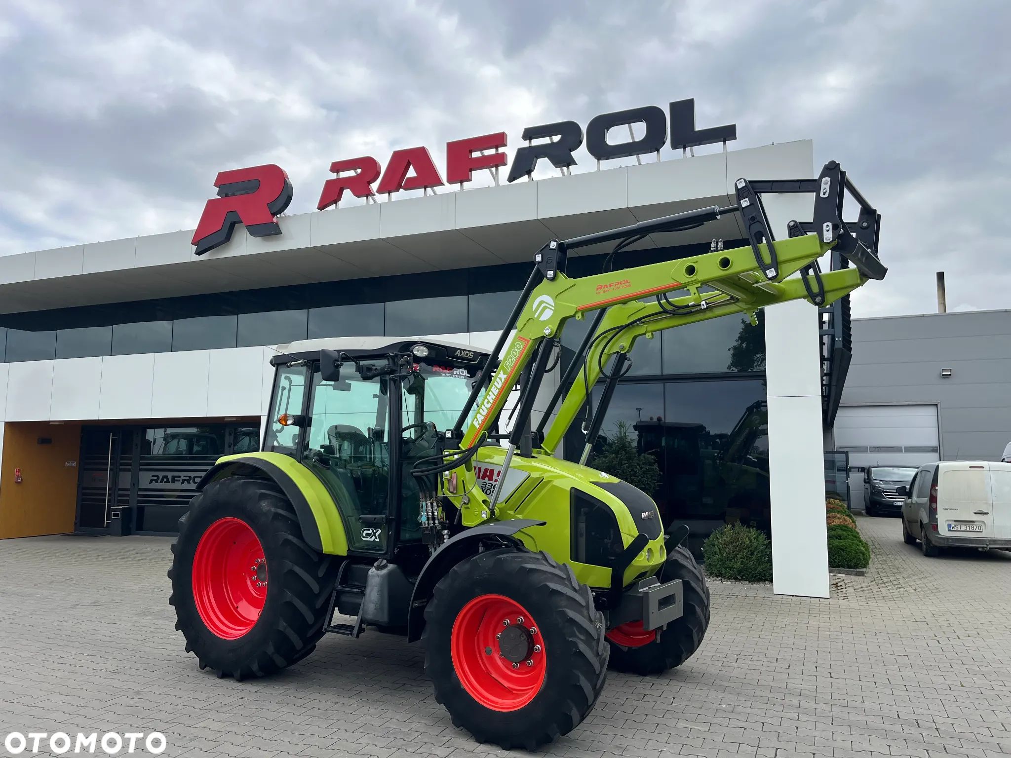 Claas Axos 330 - 1