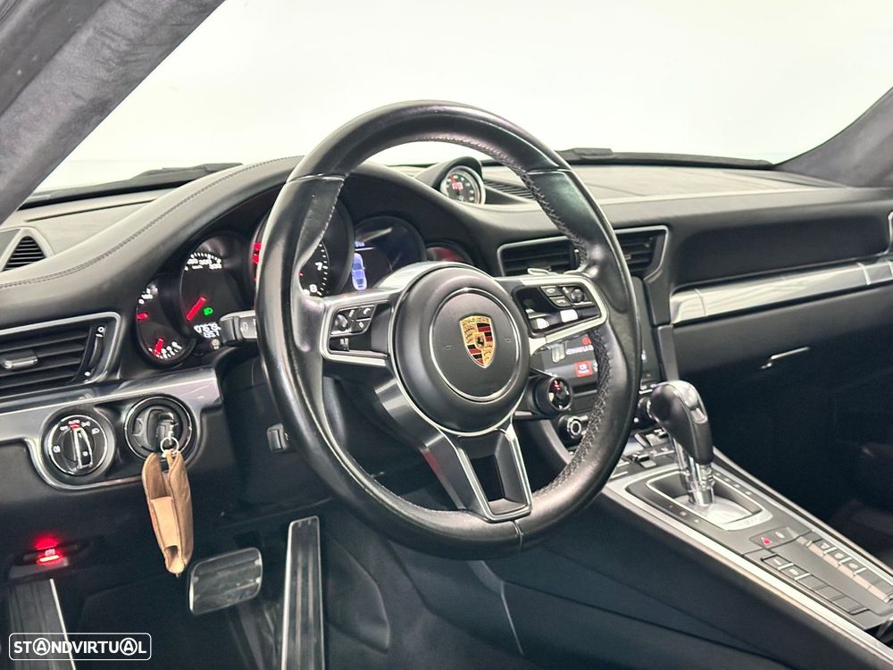 Porsche 911 (991) Carrera 2 PDK - 13
