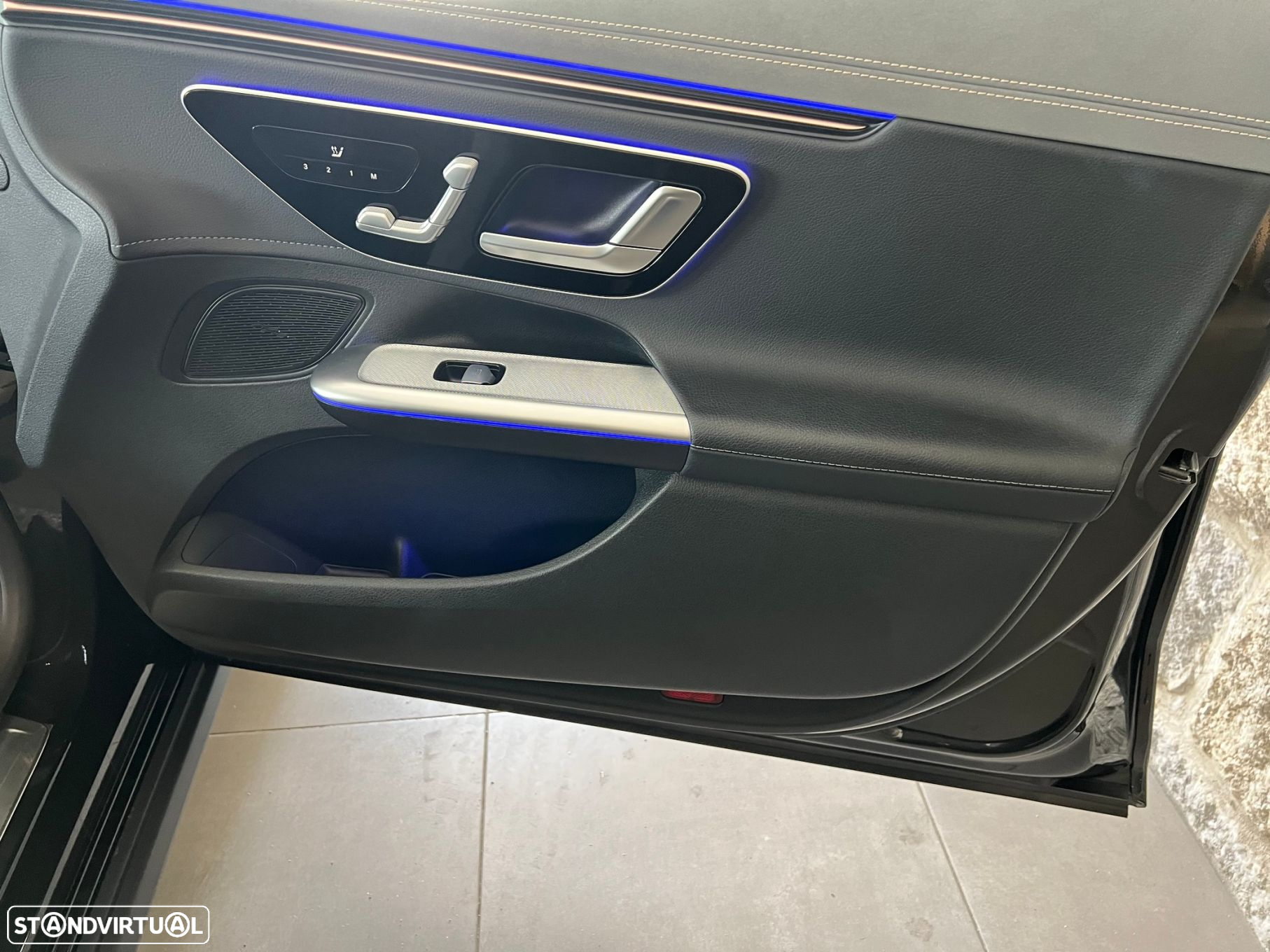 Mercedes-Benz EQE 300 Electric Art - 19