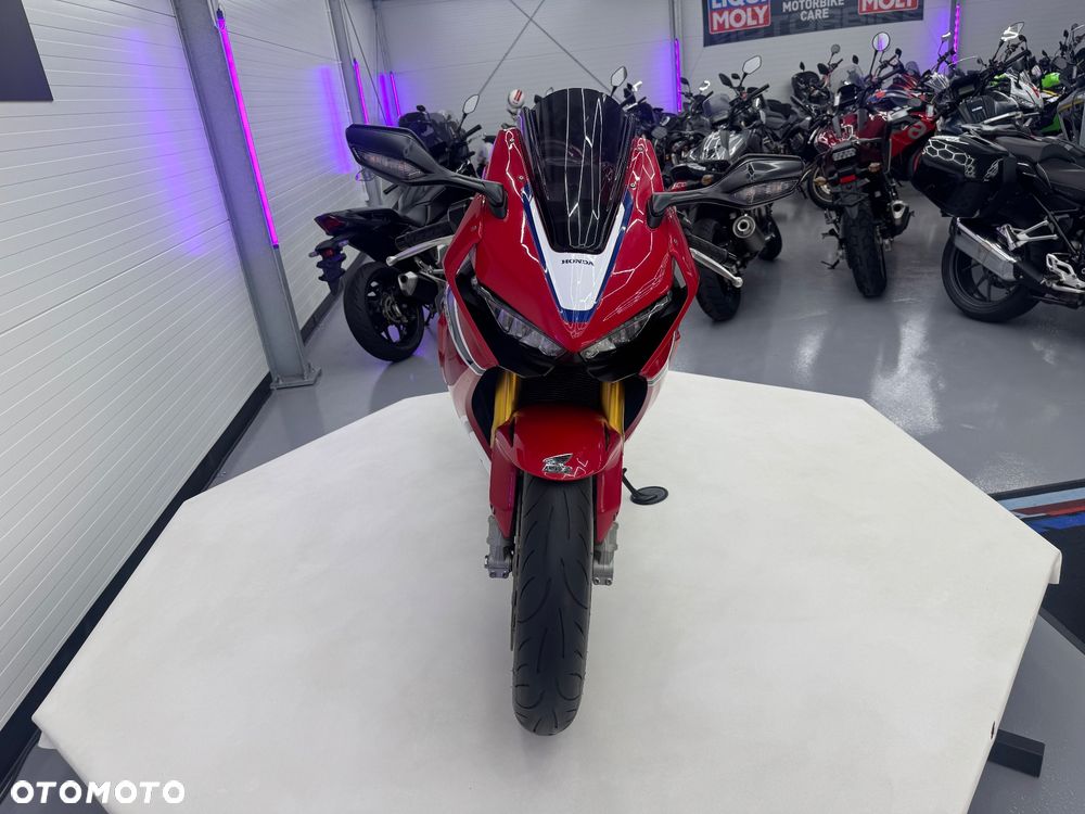 Honda CBR - 38