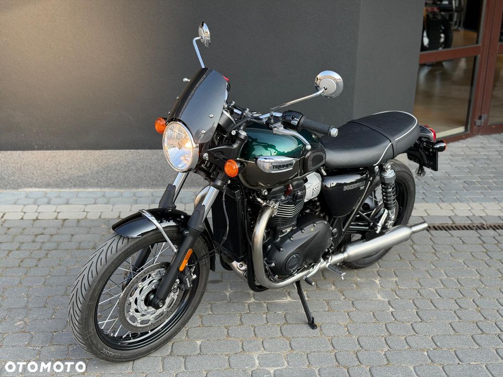 Triumph Bonneville - 12