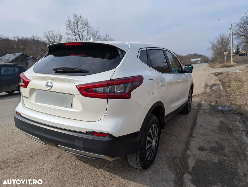 Nissan Qashqai 1.3 157CP 2WD N-Connecta - 6