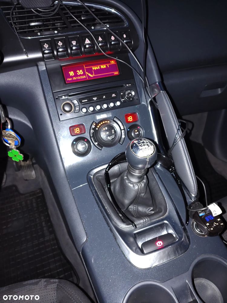 Peugeot 3008 2011