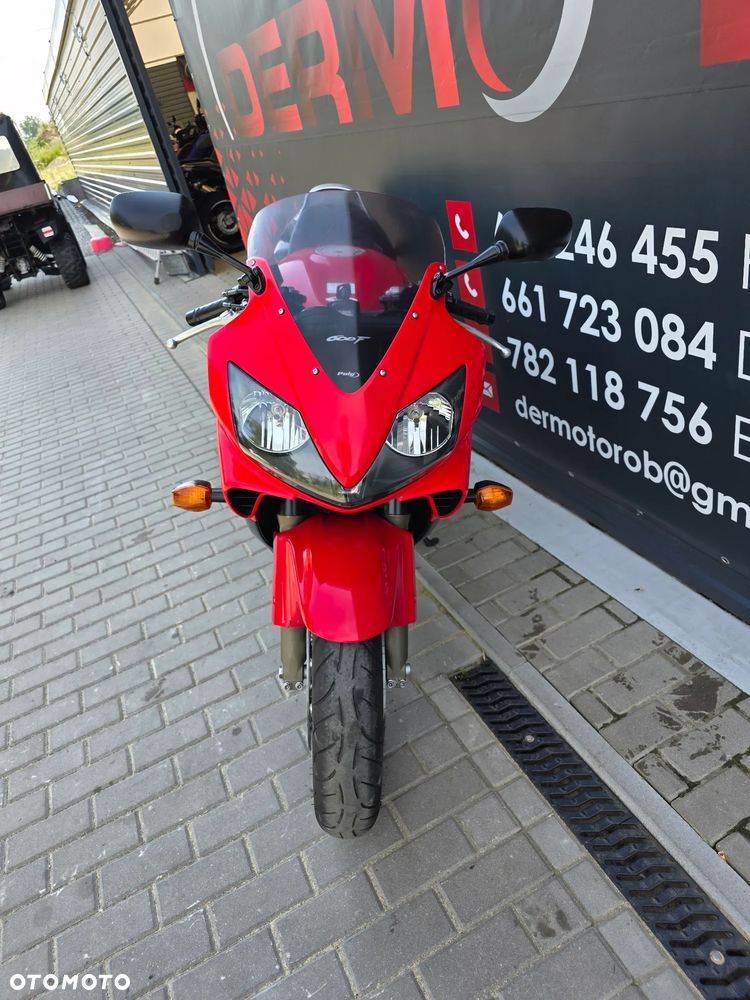 Honda CBR - 28