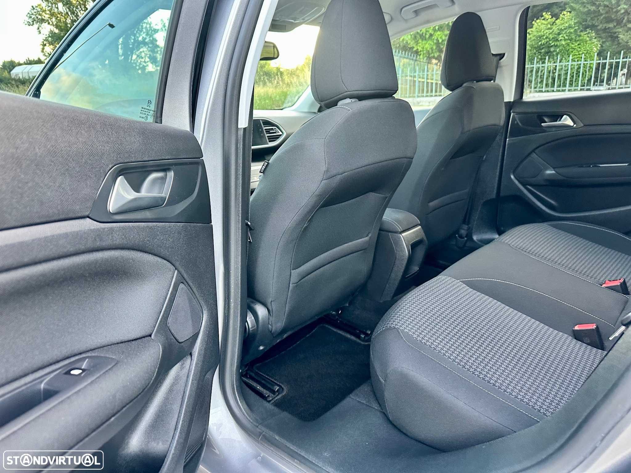 Peugeot 308 1.6 BlueHDi Active - 21