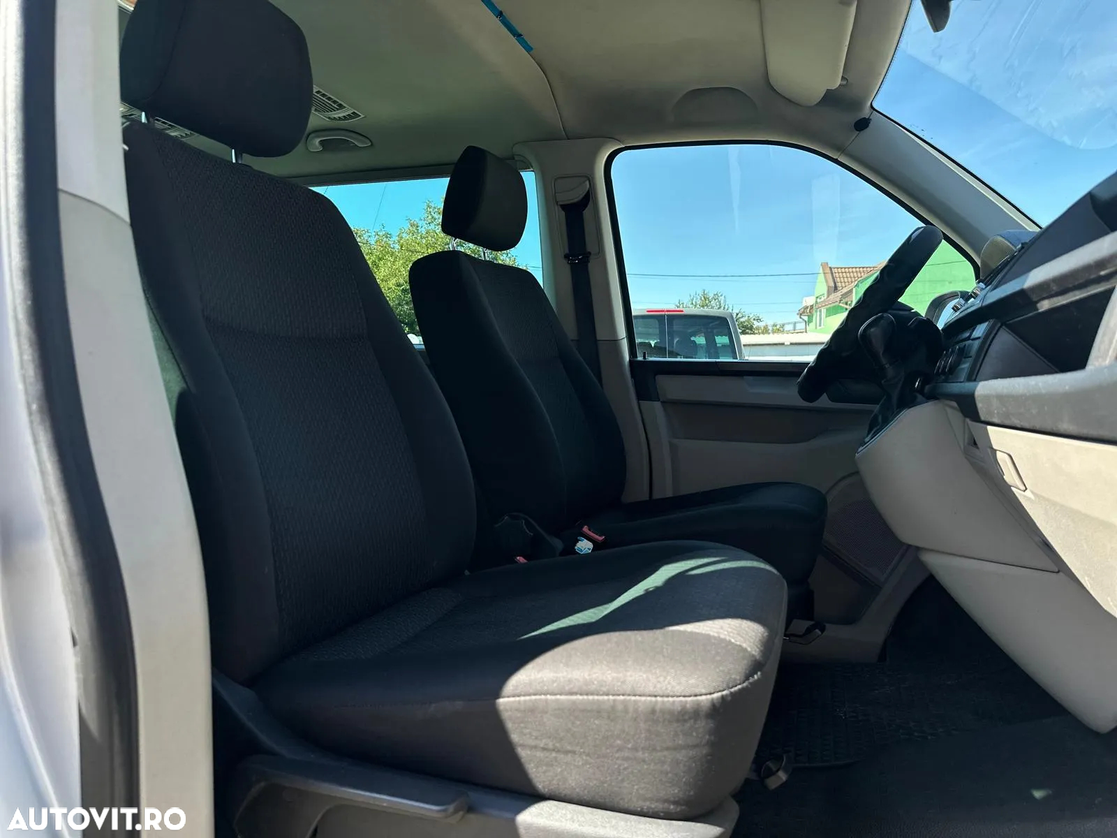 Volkswagen Caravelle T6 2.0 TDI LR Trendline DSG 4M - 19