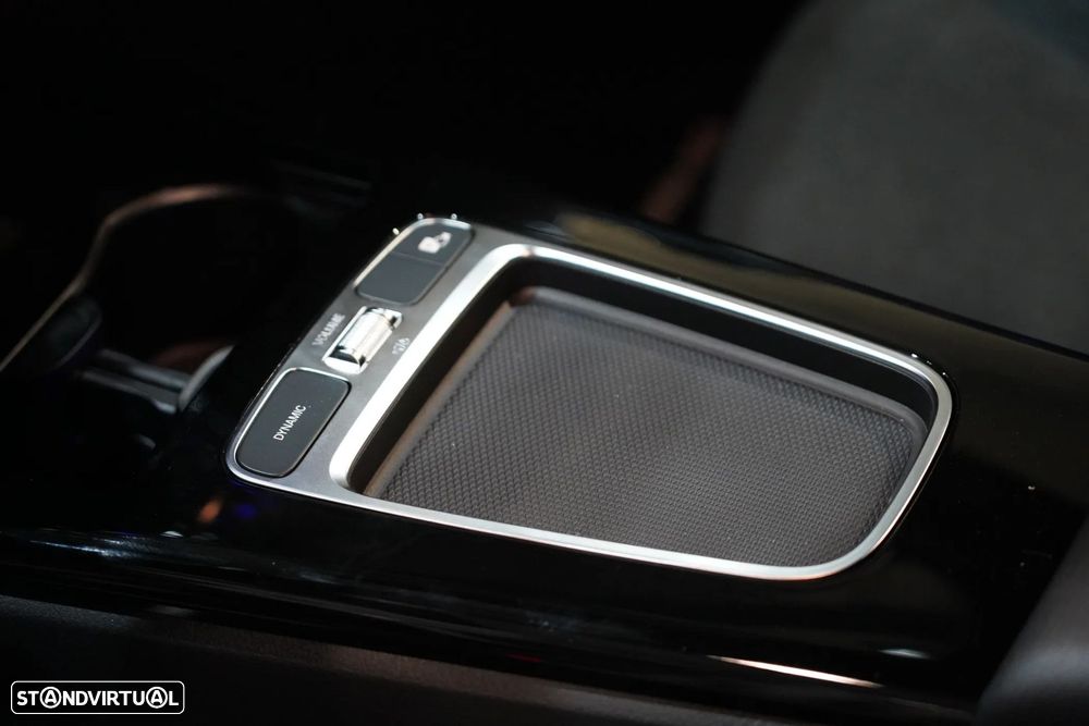 Mercedes-Benz A 250 - 24