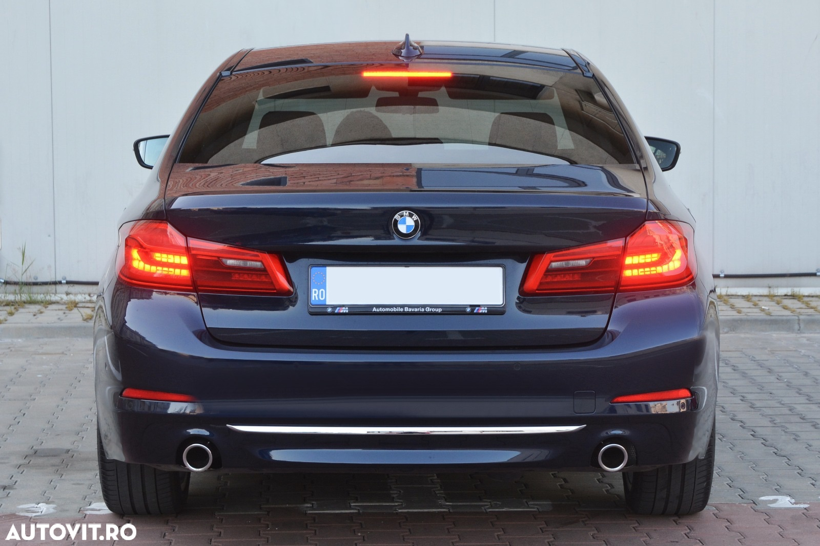 BMW Seria 5 520d xDrive AT - 11