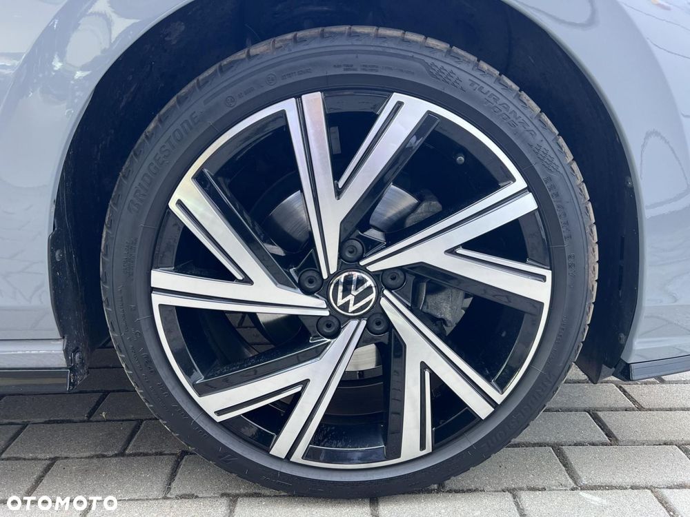 Volkswagen Golf 1.5 eTSI EVO R-Line DSG - 30