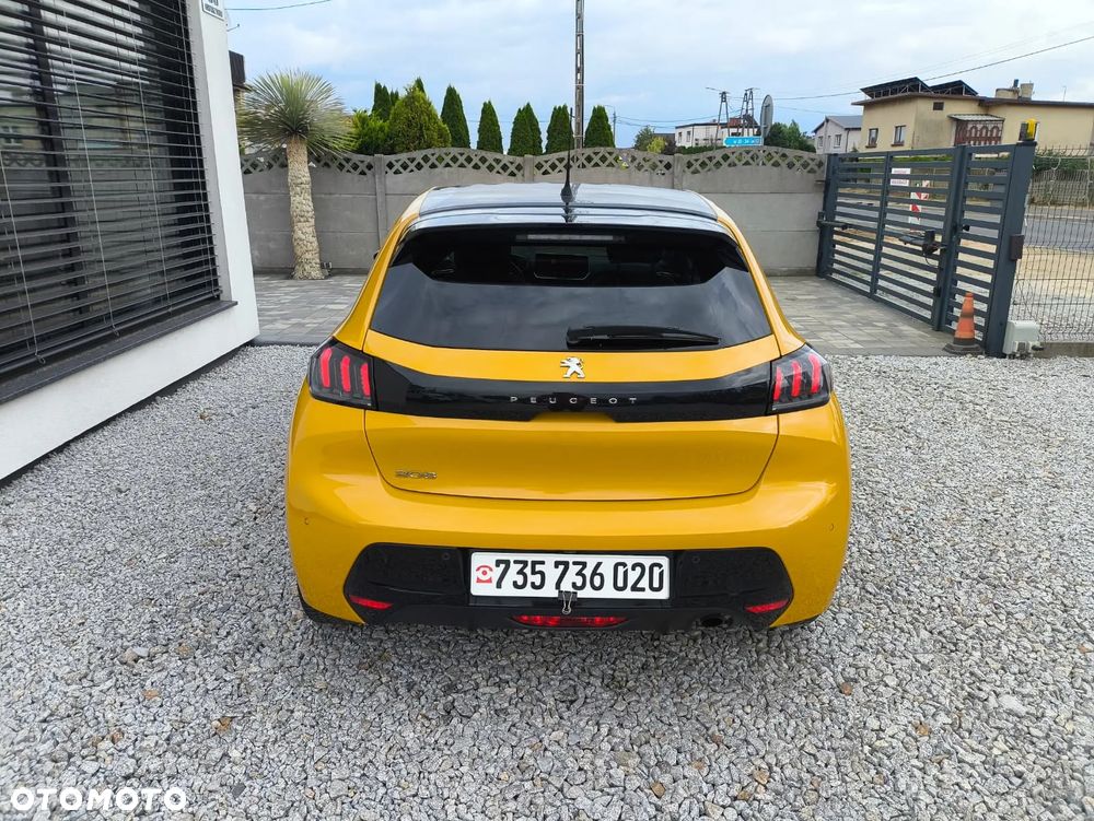 Peugeot 208 - 4
