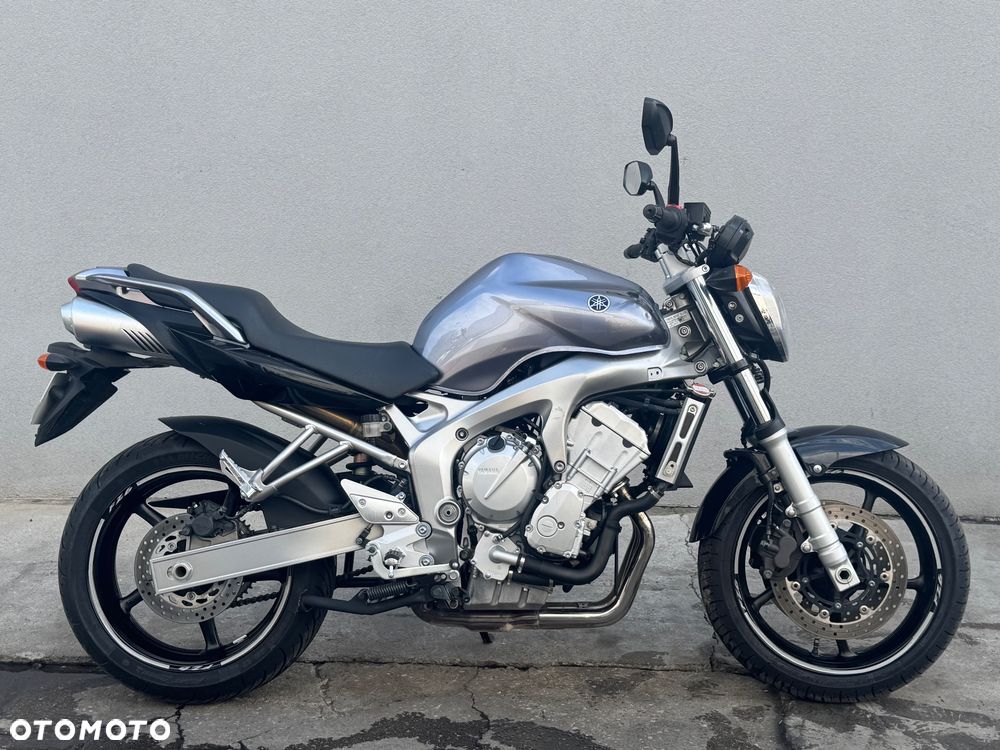 Yamaha FZ6 - 3