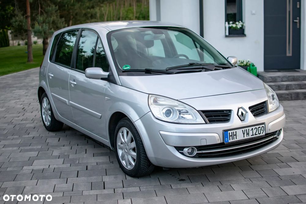 Renault Scenic - 1
