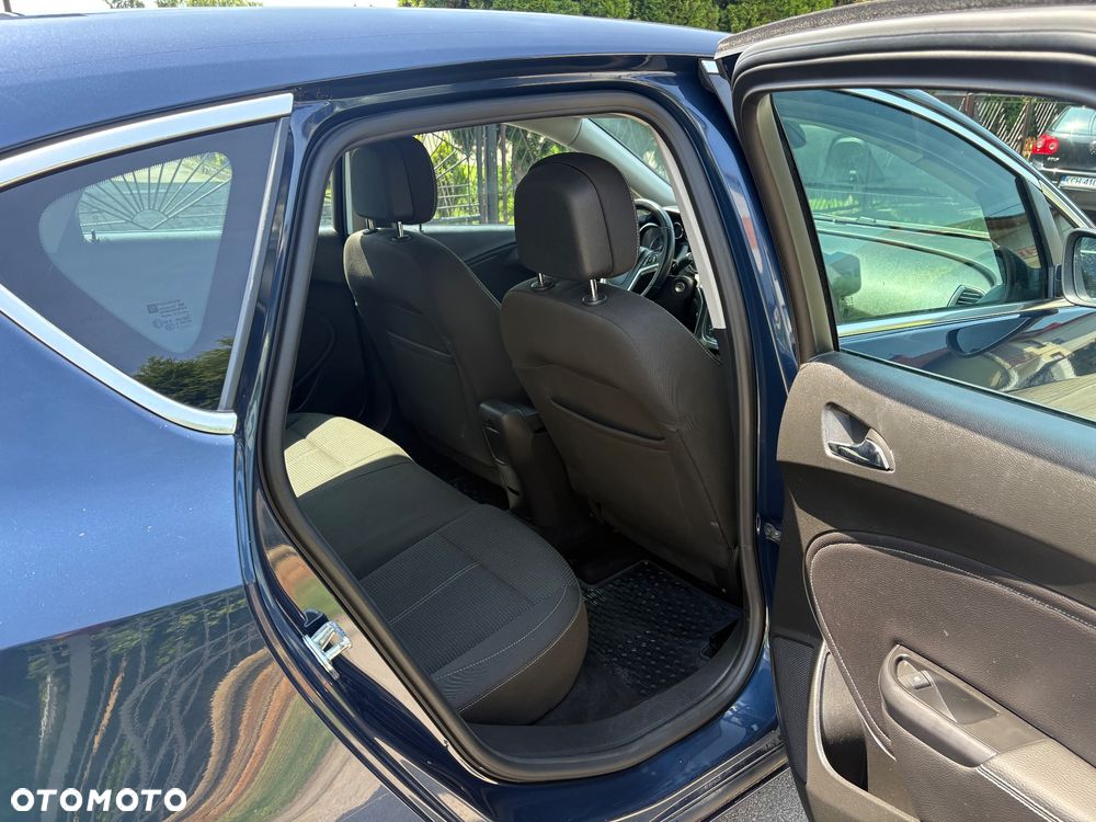 Opel Astra 1.4 T Cosmo - 10