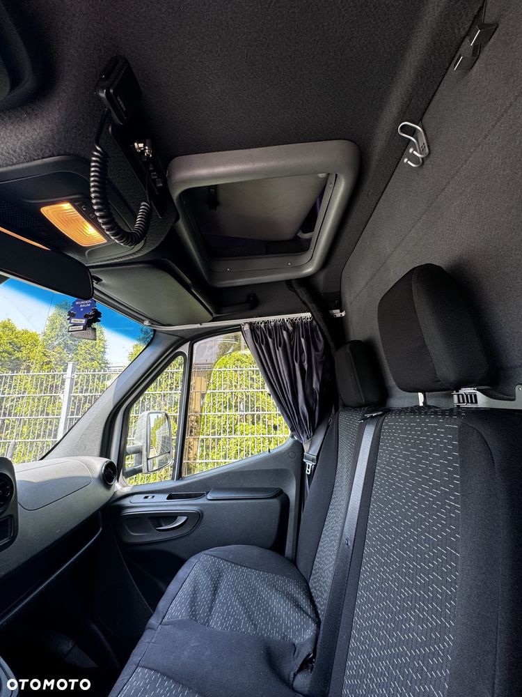Mercedes-Benz SPRINTER - 10
