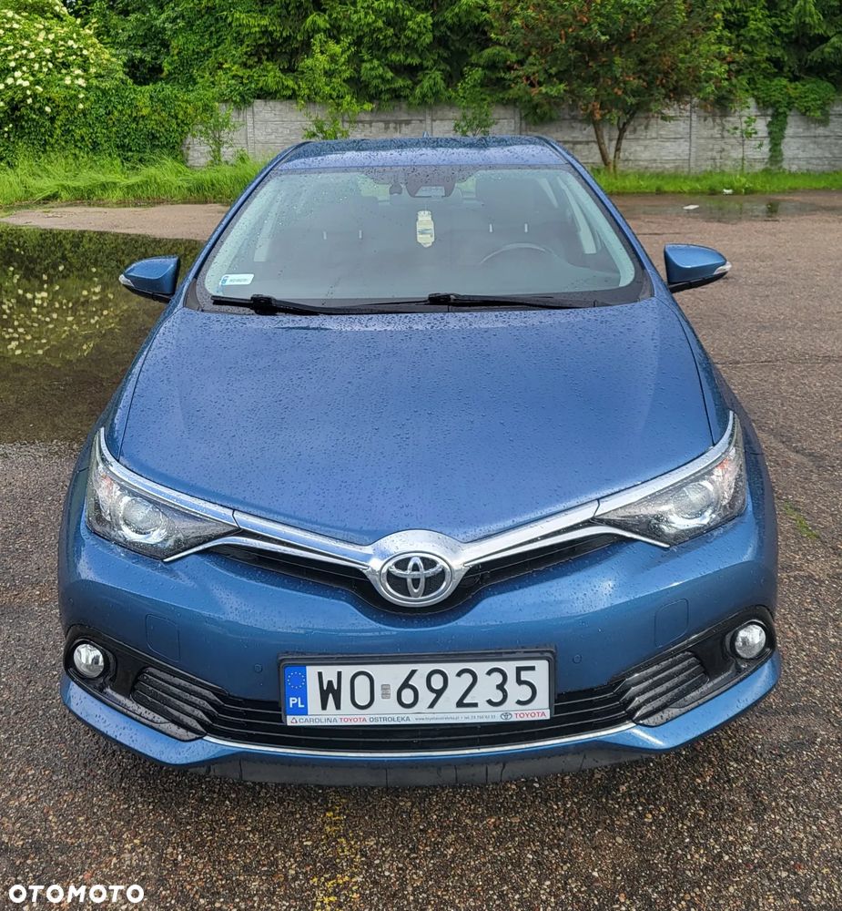 Toyota Auris 1.6 Selection - 5