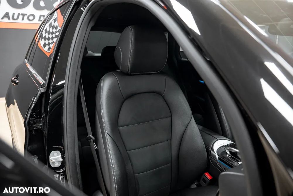 Mercedes-Benz GLC 250 d 4Matic 9G-TRONIC AMG Line - 32