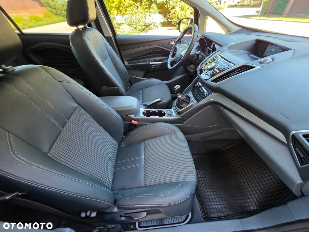 Ford Grand C-MAX 1.6 EcoBoost Start-Stop-System Titanium - 19