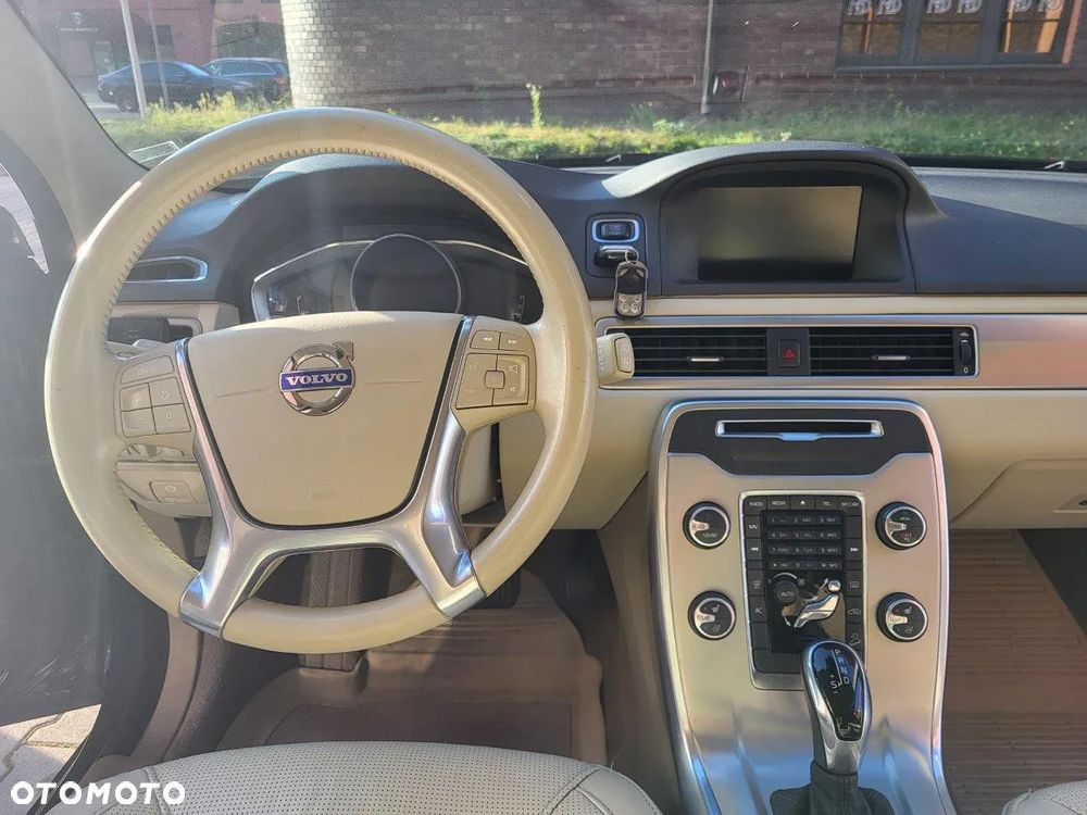 Volvo XC 70 D5 AWD Dynamic Summum - 19