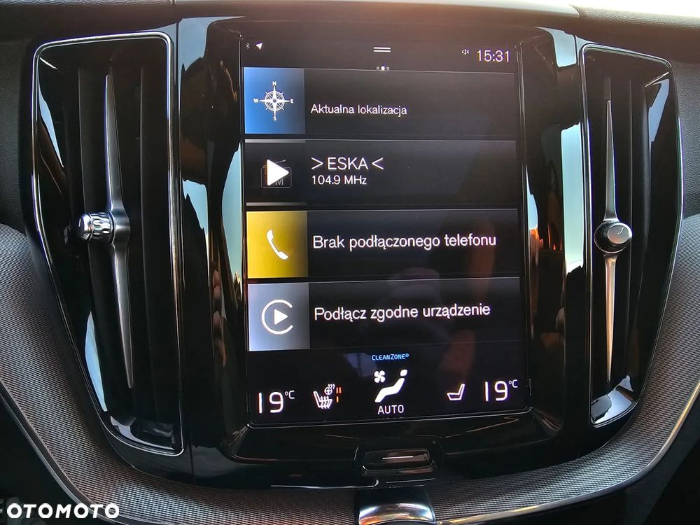 Volvo XC 60 T6 Plug-In Hybrid AWD R-Design - 21