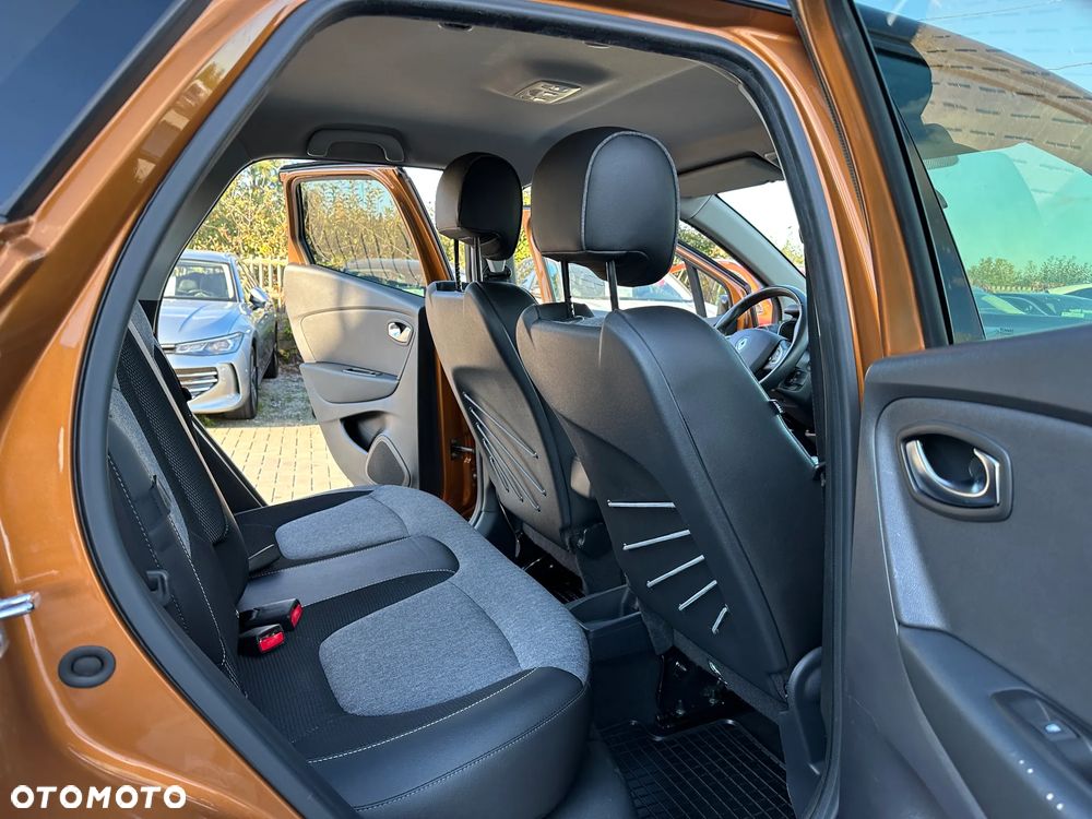 Renault Captur - 23