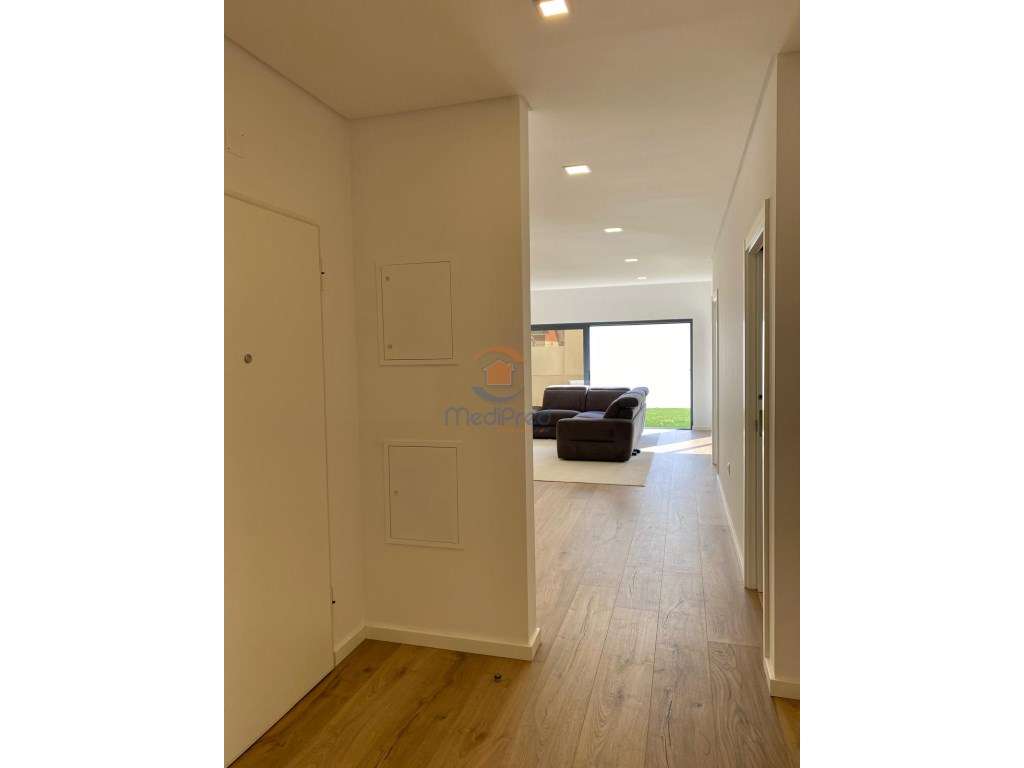 Apartamento T3 com Logradouro de 123 m2 | Condomínio Privado com Pi... - Grande imagem: 5/56