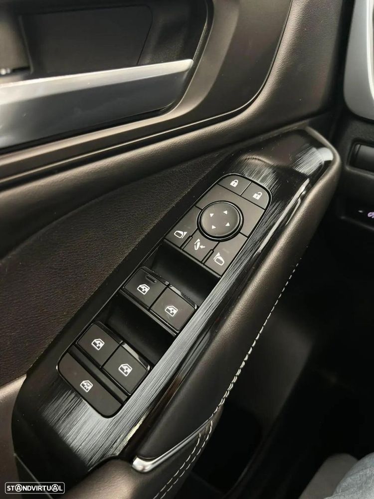 Nissan Qashqai 1.3 DIG-T MHEV Premiere Edition - 28
