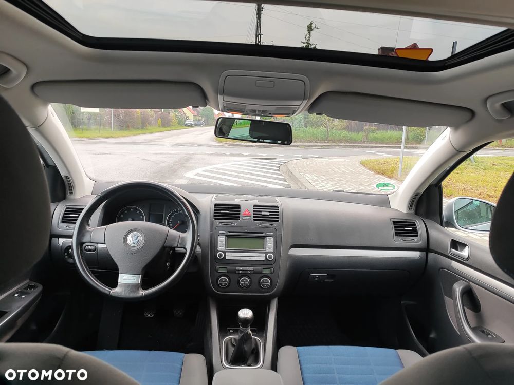 Volkswagen Golf 1.6 Tour Edition - 32