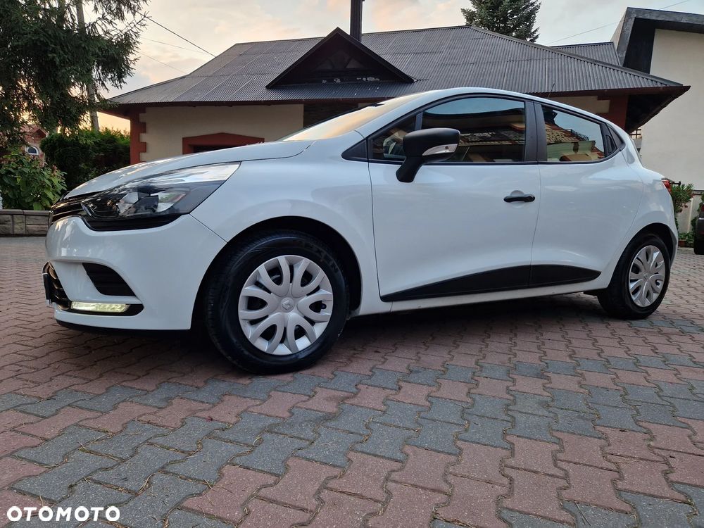 Renault Clio 1.2 16V Life - 4