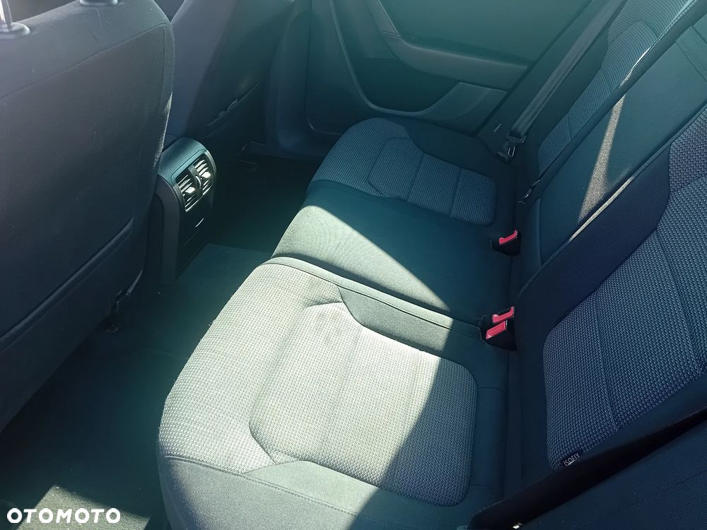 Volkswagen Passat 1.6 TDI BlueMotion Technology Highline - 18