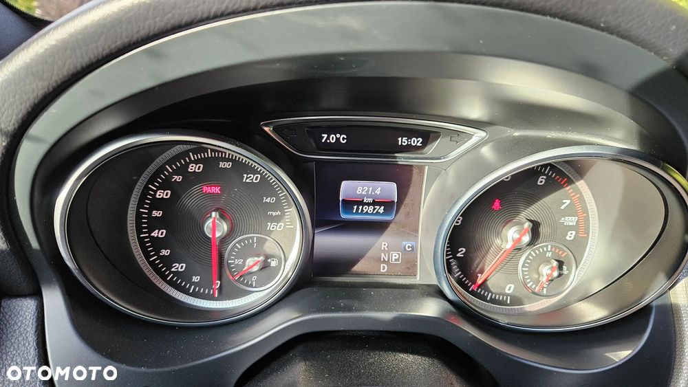 Mercedes-Benz CLA - 38