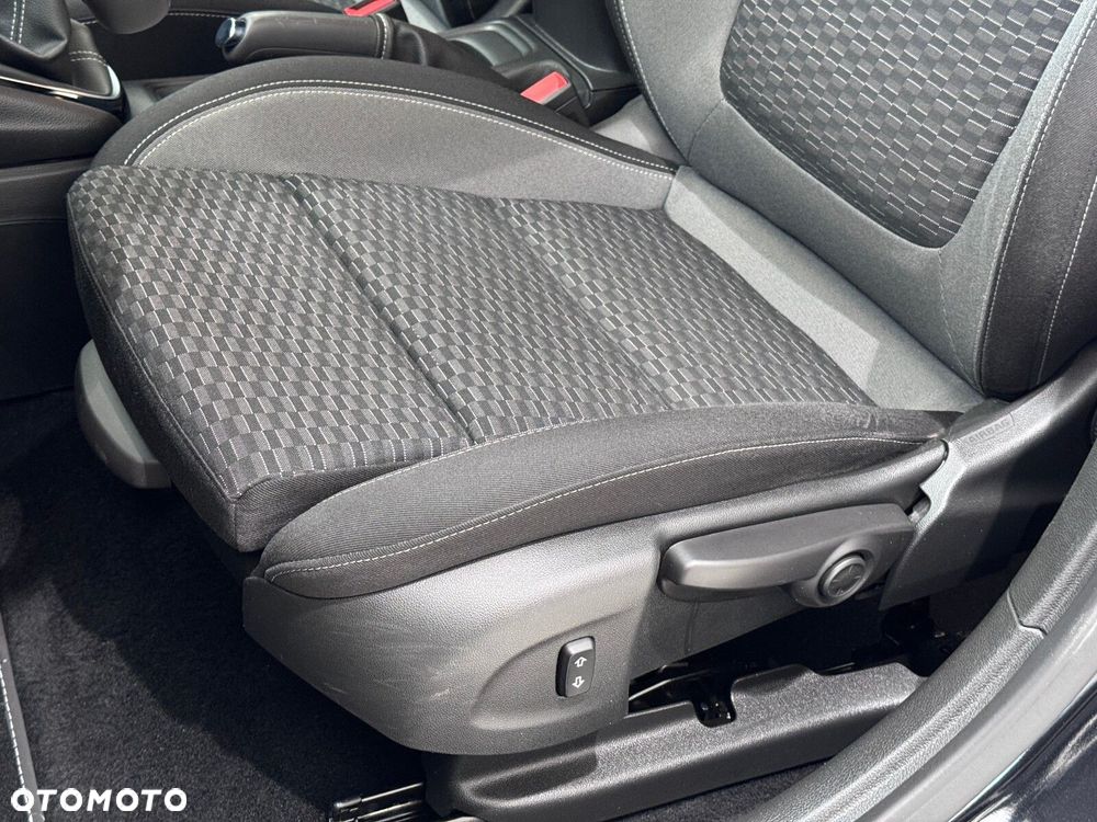 Opel Astra V 1.2 T GS Line S&S - 11