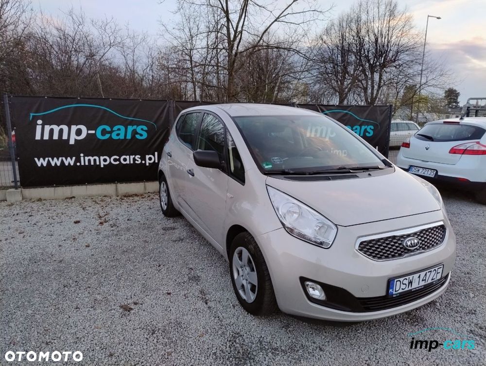 Kia Venga - 12