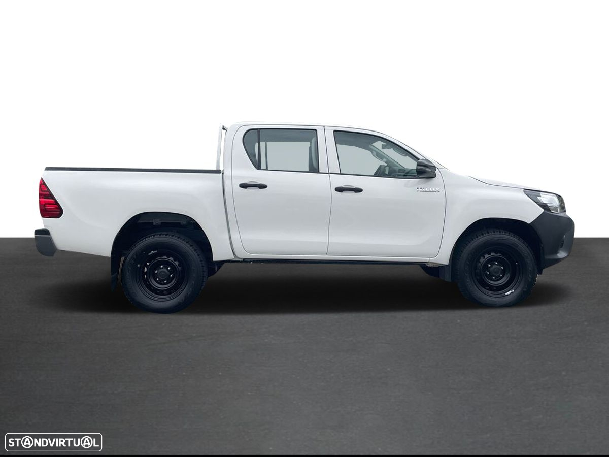Toyota Hilux 2.4 D-4D 4WD CD CM - 17