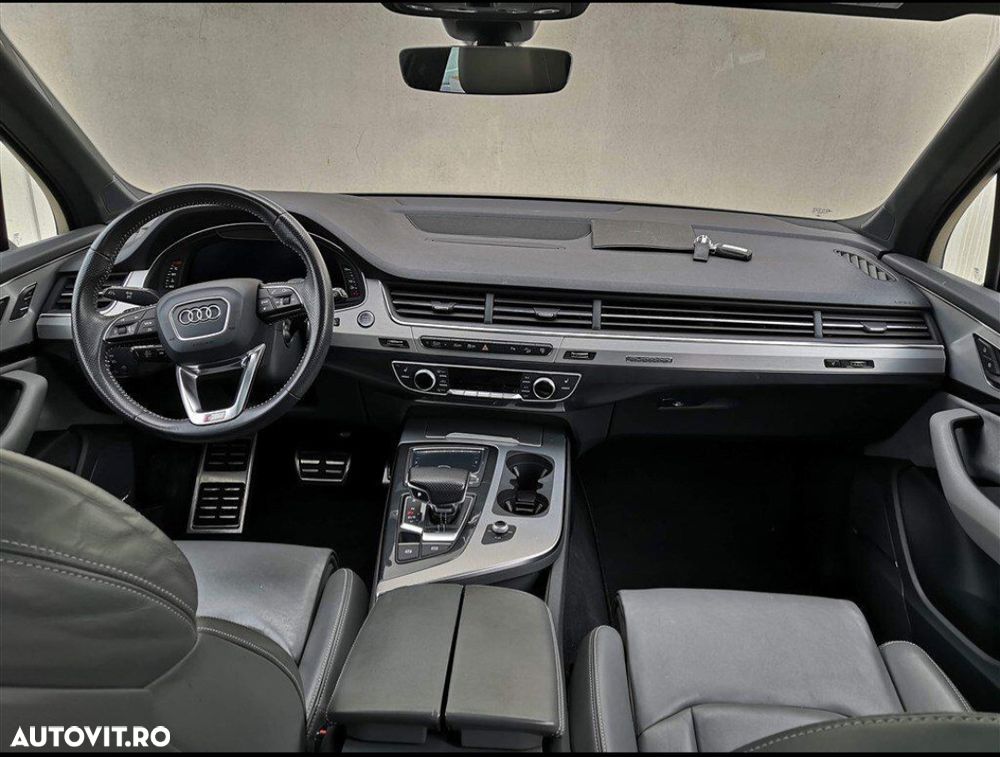Audi Q7 - 7
