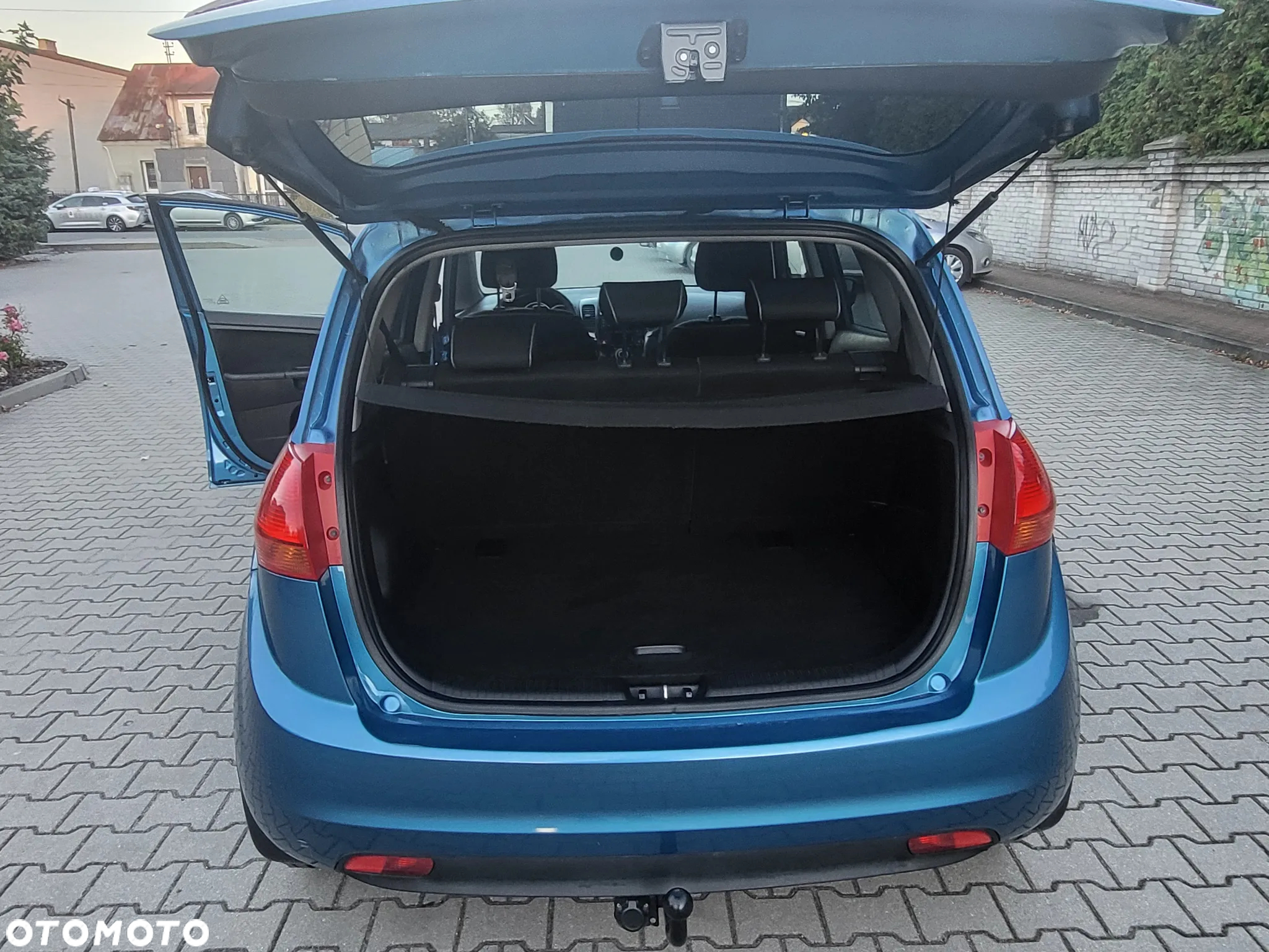 Kia Venga 1.4 CVVT Business Line - 23