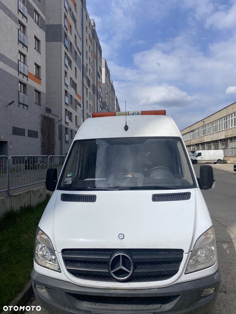 Mercedes-Benz Sprinter - 5