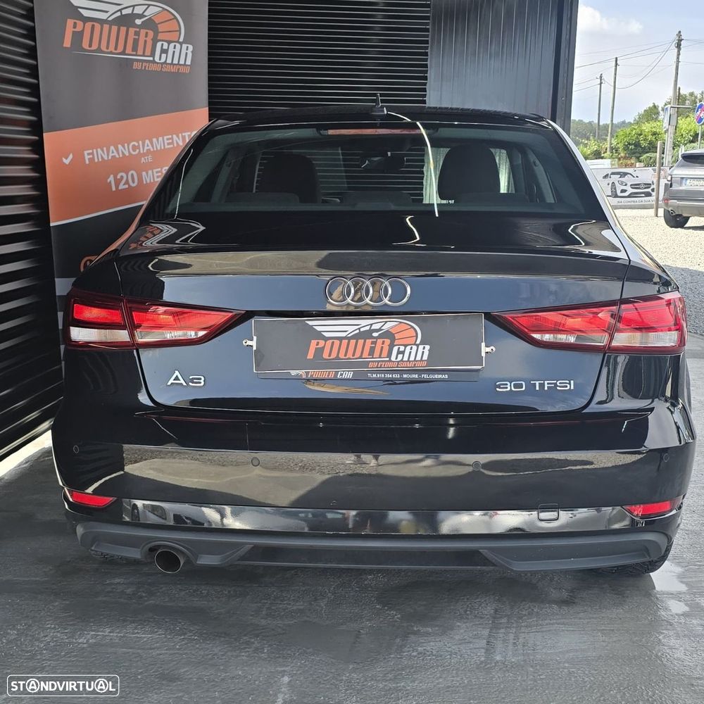 Audi A3 Limousine 30 TFSI Design - 4
