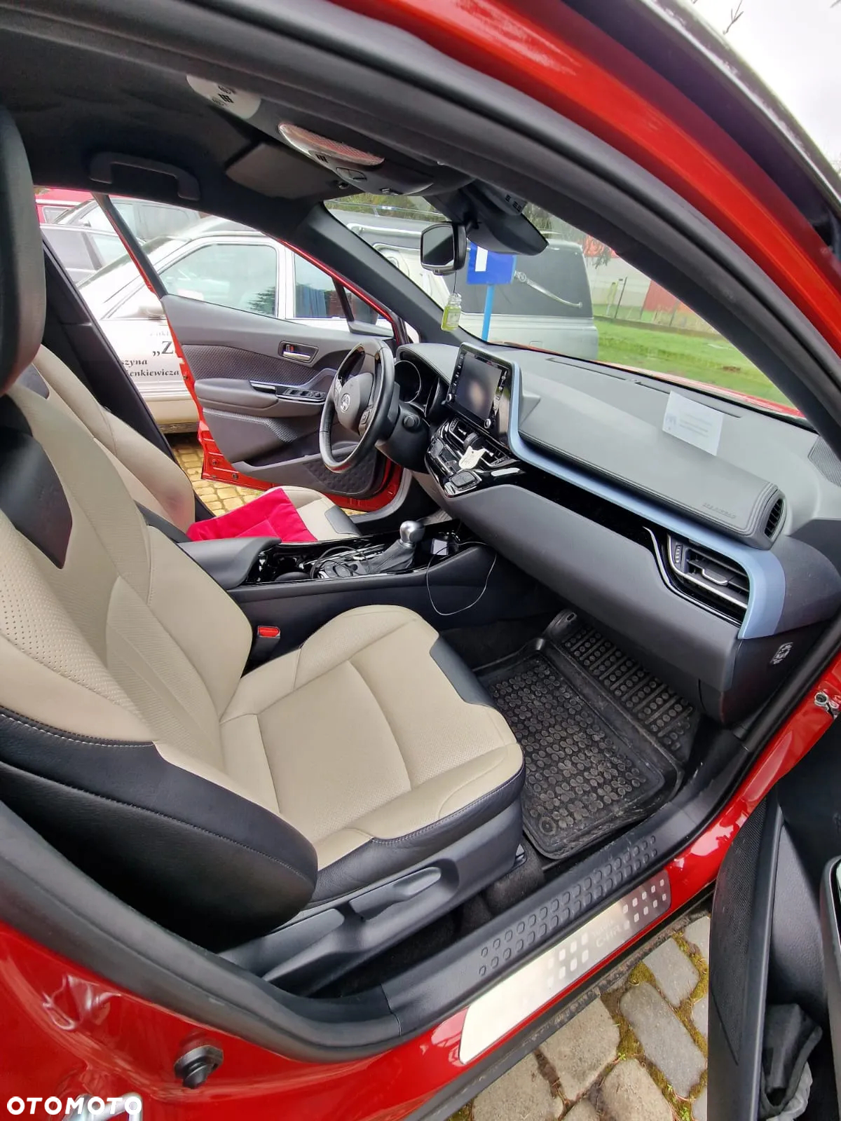 Toyota C-HR 1.8 Hybrid GPF Selection - 4