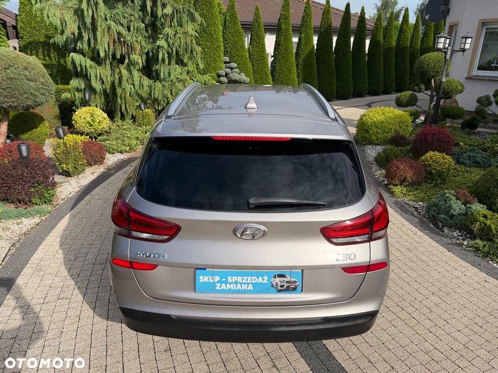 Hyundai i30 1.6 CRDI Prime - 28