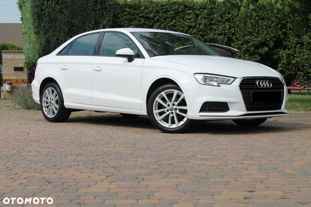 Audi A3 Limousine 30 TFSI S tronic - 4