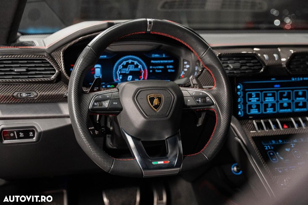 Lamborghini URUS - 24