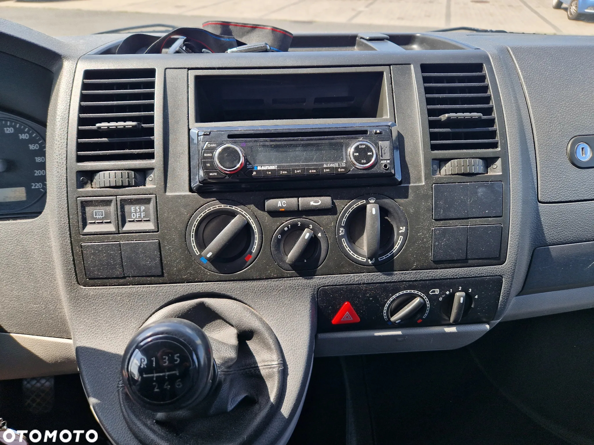 Volkswagen Transporter T5 TDI L1H1 - 16