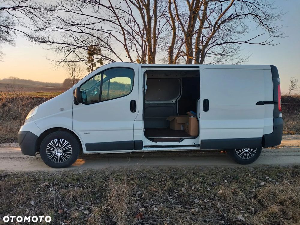 Opel vivaro - 12