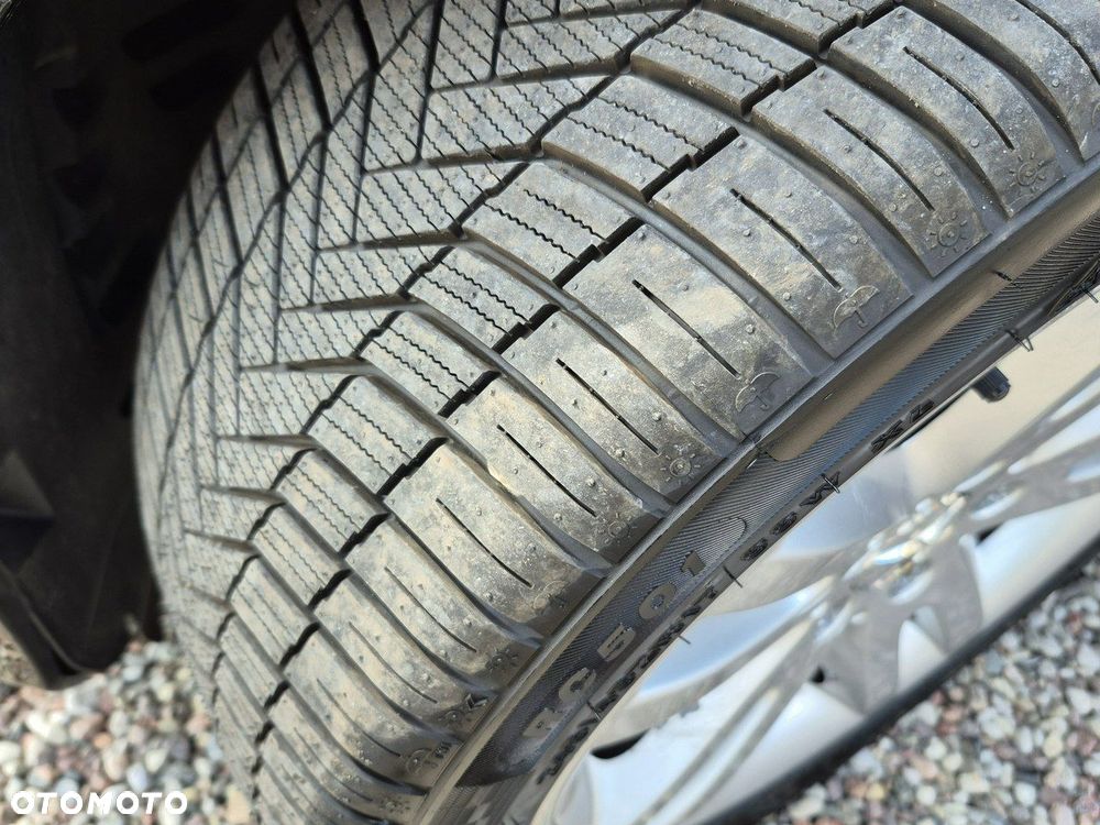 Mercedes-Benz Klasa E - 17