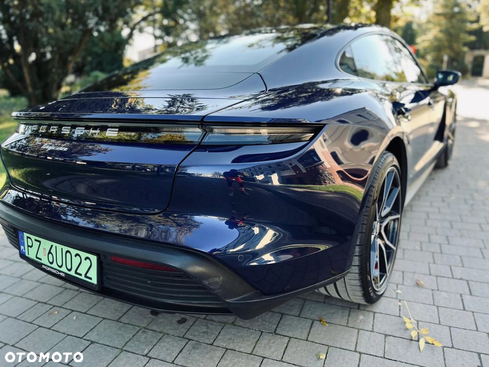 Porsche Taycan 89kWh - 10