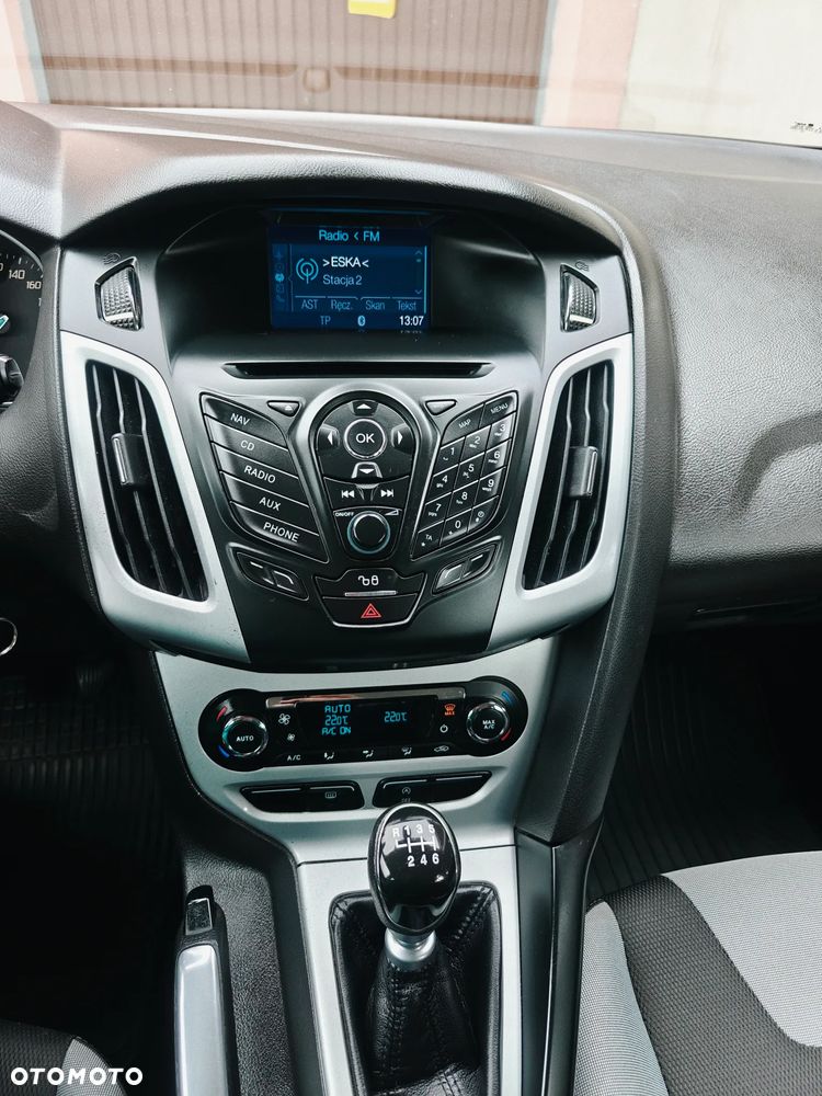 Ford Focus 1.6 TDCi DPF Champions Edition - 17